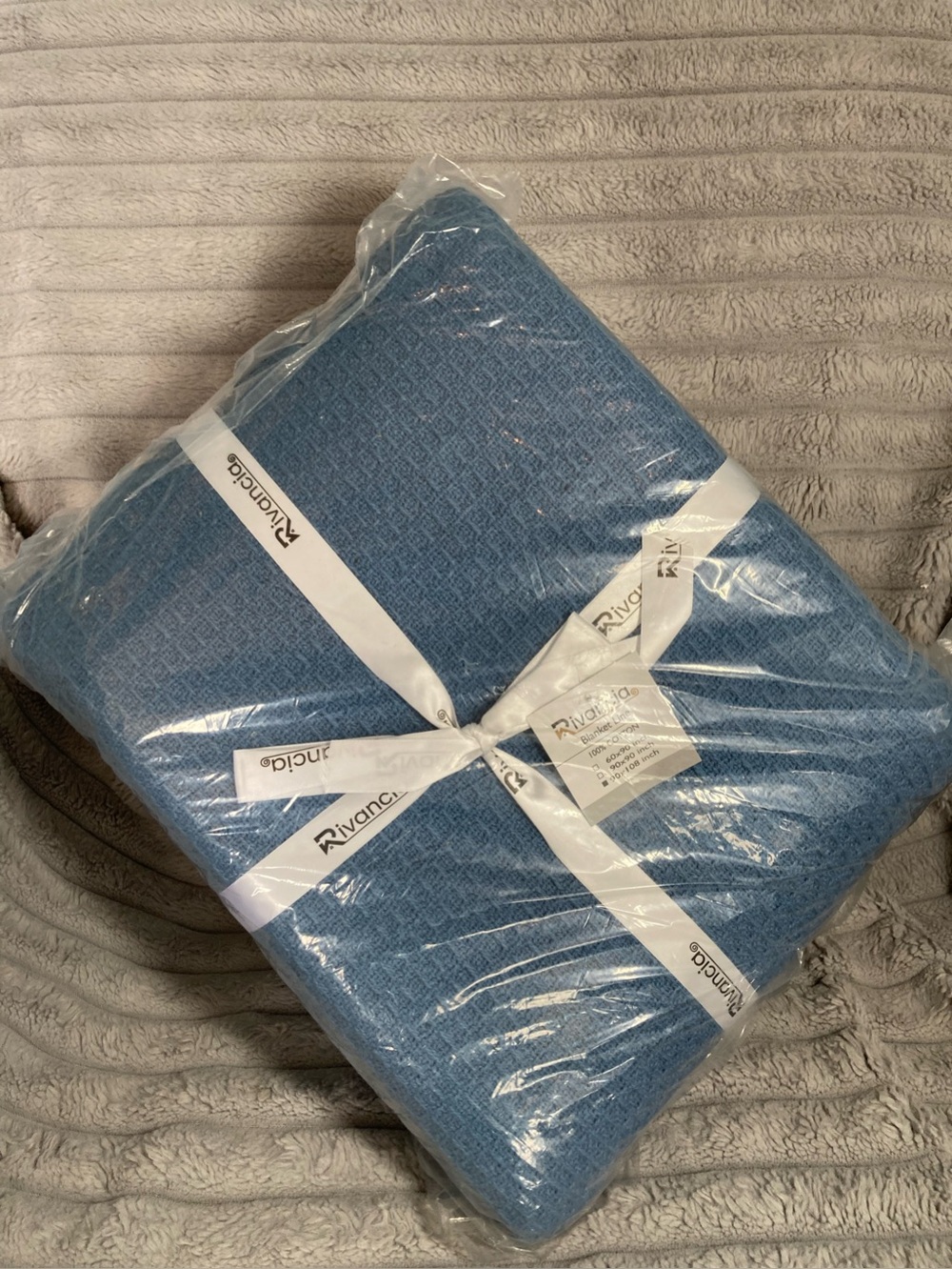 Rivancia:  Waffle Cotton Blanket 90x108 (king) - BLUE
